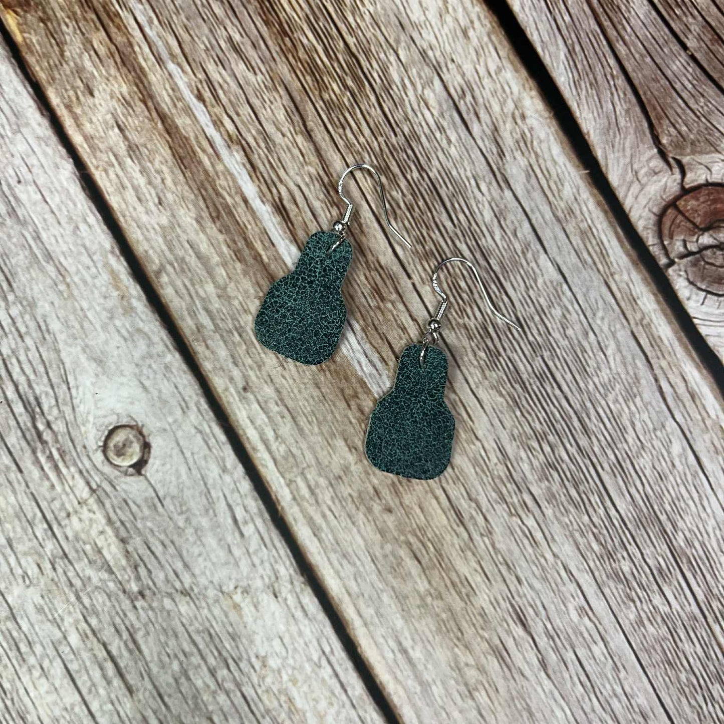 MINI COWTAG LEATHER EARRINGS