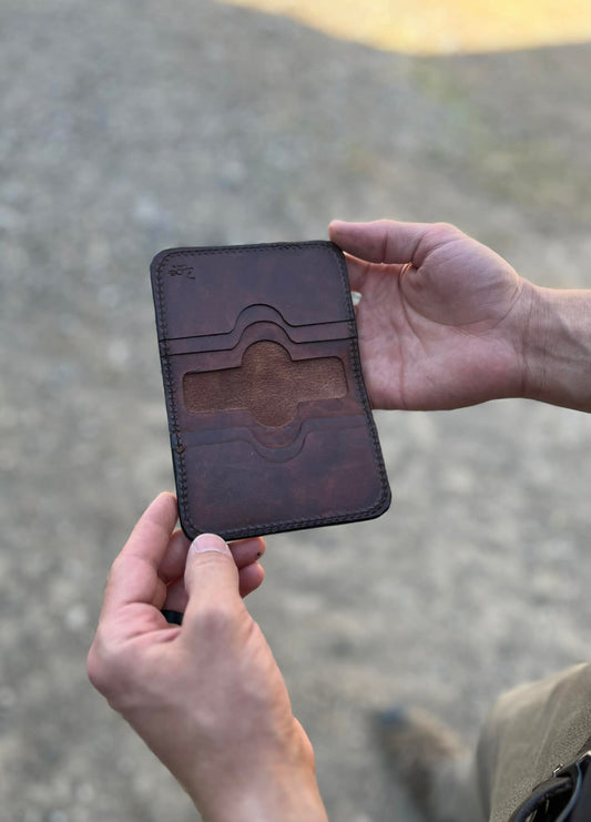 LEATHER VERTICAL BI-FOLD WALLET