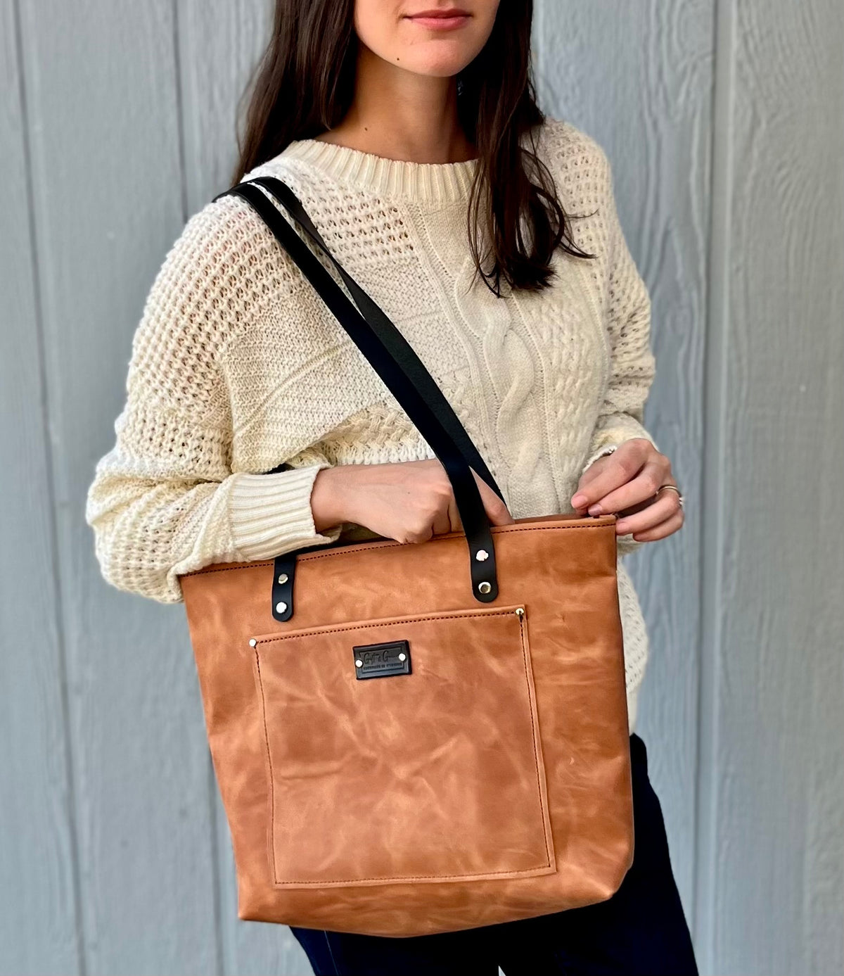 THE LEGACY BAG | LEATHER ZIPPER TOTE